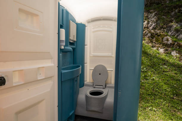 Portable restroom solutions in Newburgh, IN